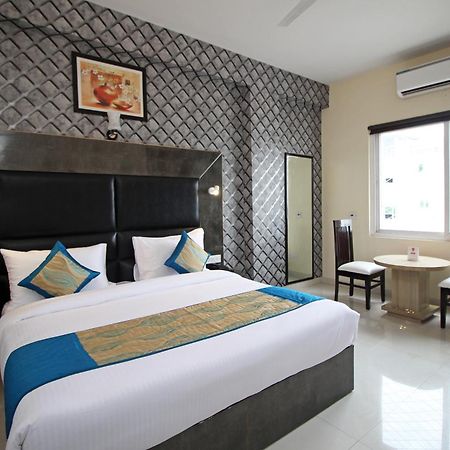 Hotel Hsp Plaza 新德里 外观 照片