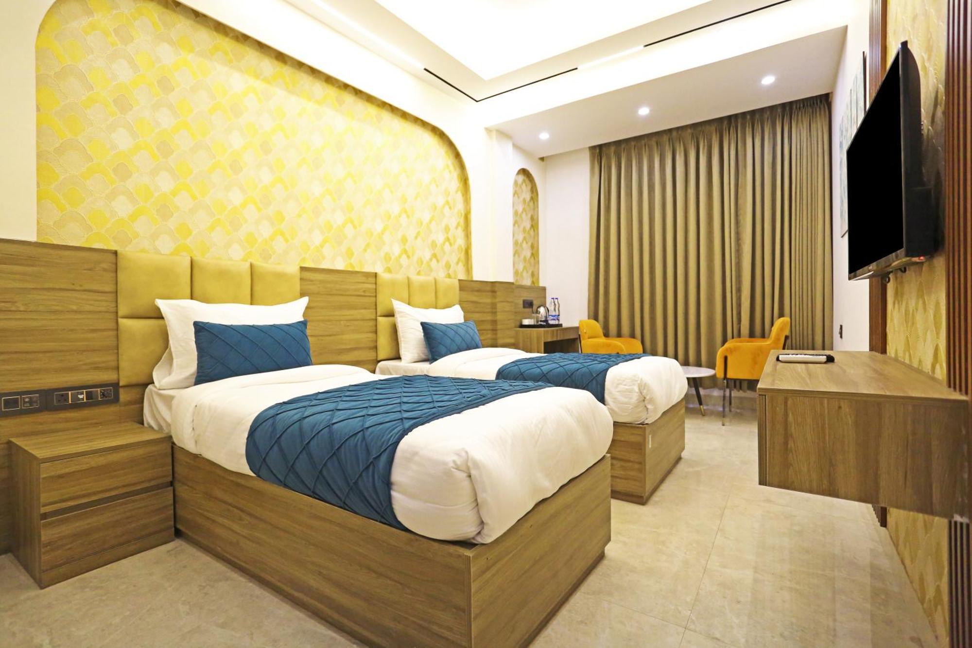 Hotel Hsp Plaza 新德里 外观 照片