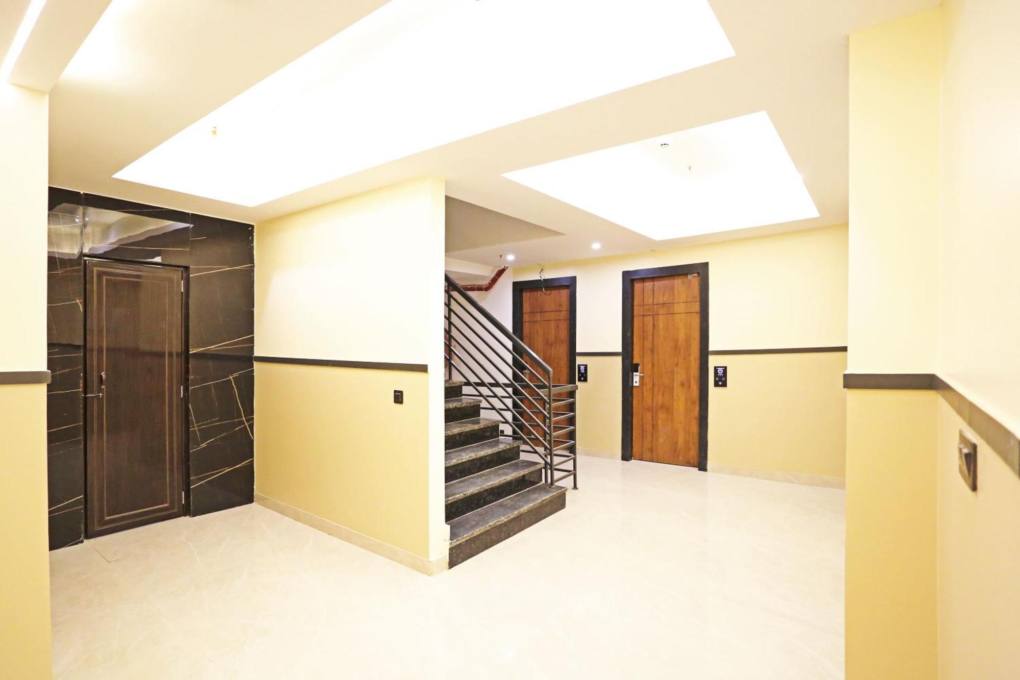 Hotel Hsp Plaza 新德里 外观 照片