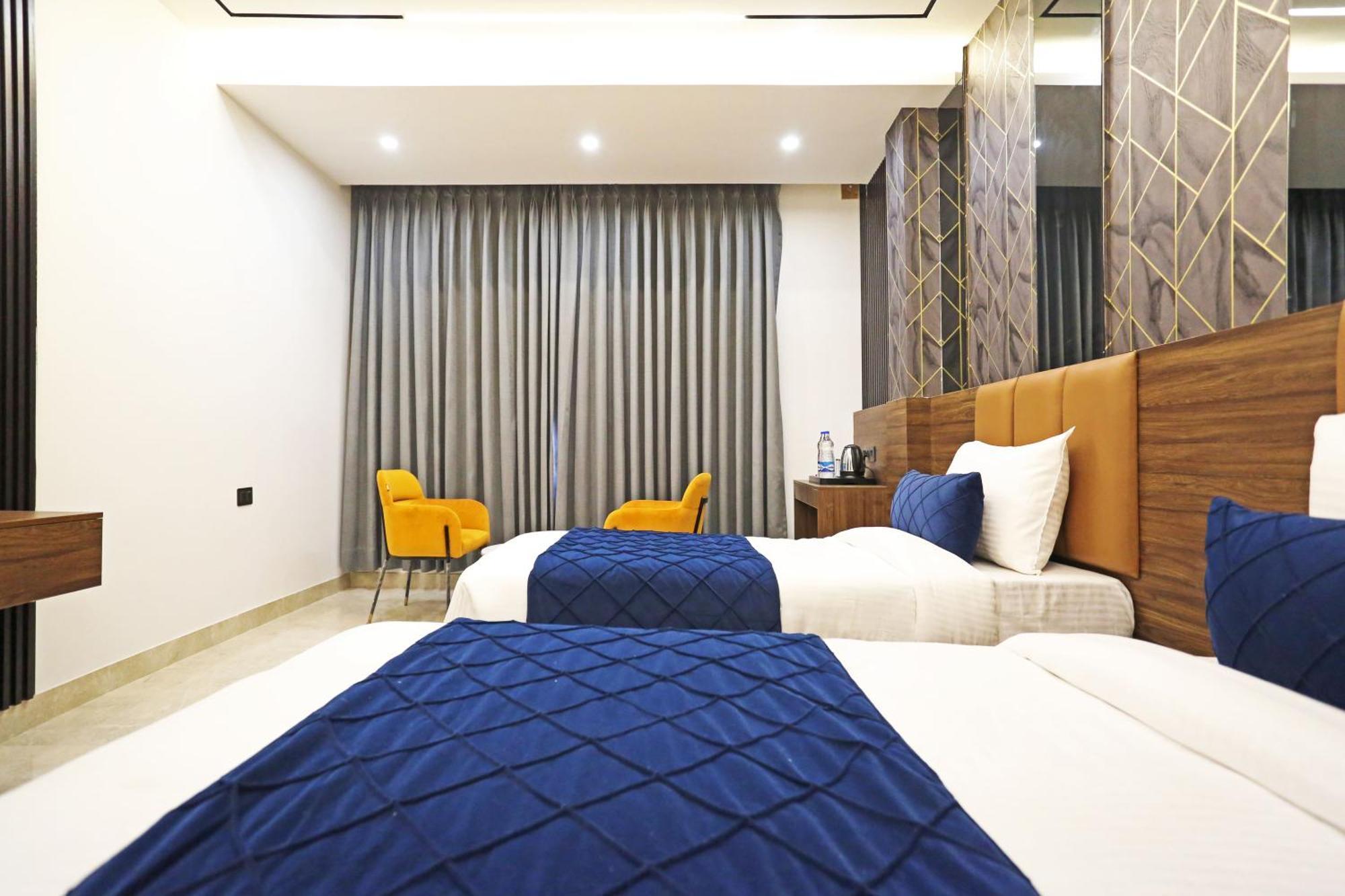Hotel Hsp Plaza 新德里 外观 照片