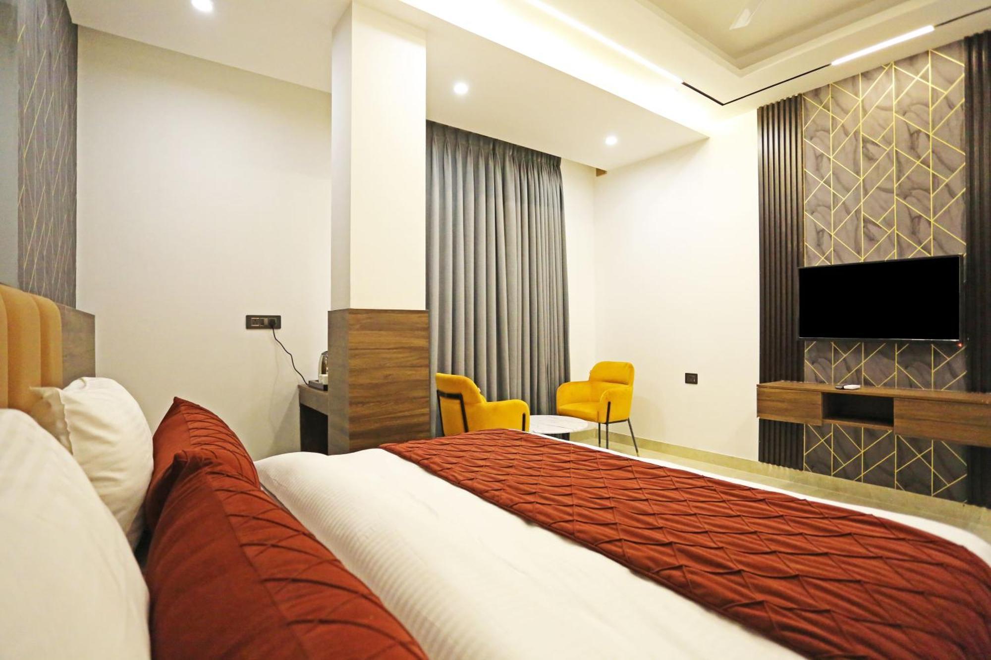 Hotel Hsp Plaza 新德里 外观 照片
