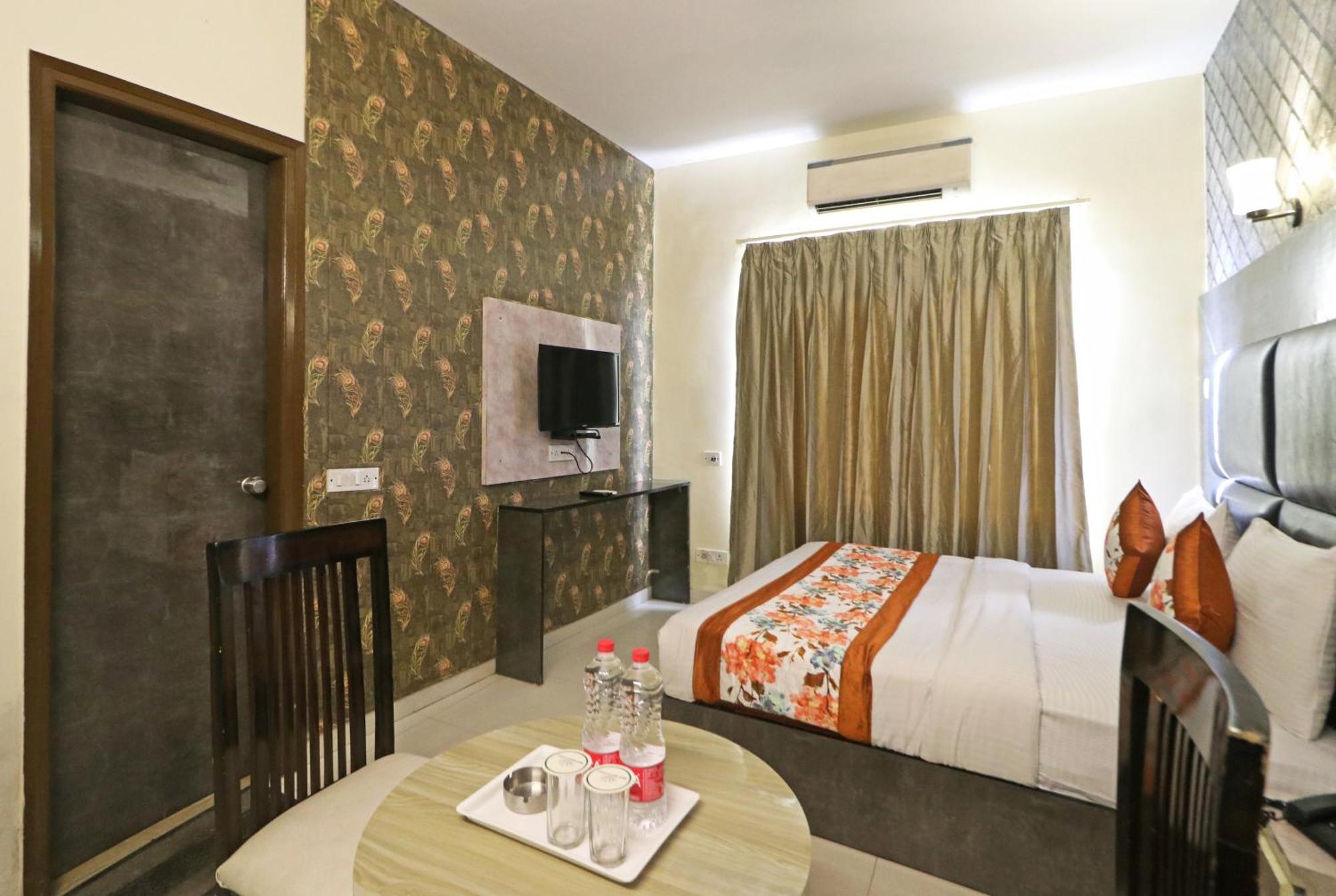 Hotel Hsp Plaza 新德里 外观 照片